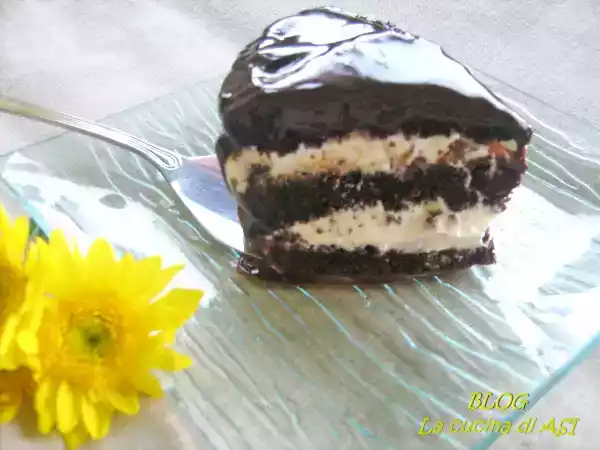 Ricetta Torta cioccolatosa con ricotta, panna scorzette arancio