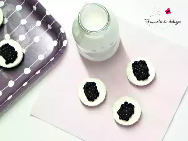 Ricetta Pasticcini cheesecake alle more