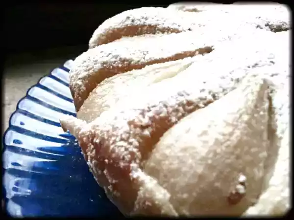 Ricetta Torta di ricotta e pere al profumo di limone:
