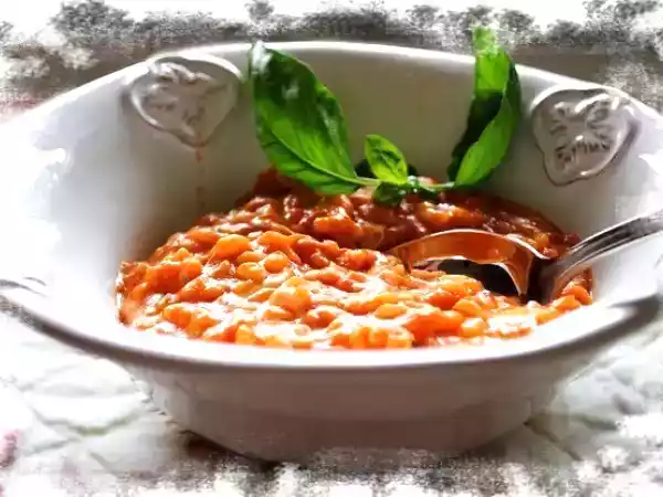 Ricetta Risotto al pomodoro della nonna elsa: tradizione e sapore in un piatto semplice