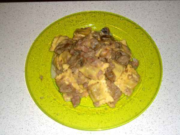 Ricetta Ravioli funghi e speck