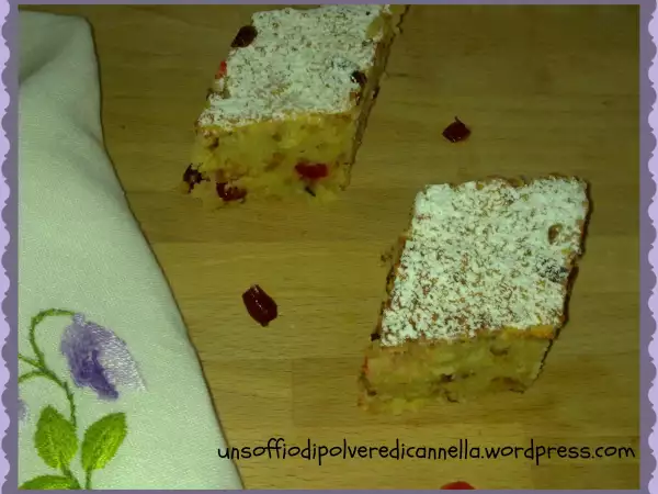 Ricetta Dolce di cous cous e ricotta con nocciole e frutti rossi