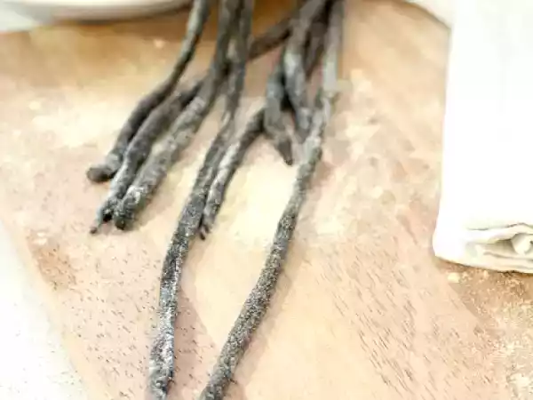 Ricetta Pici al nero di seppia e profumo di mare