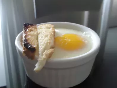 Ricetta Cocottine di uova con salmone affumicato
