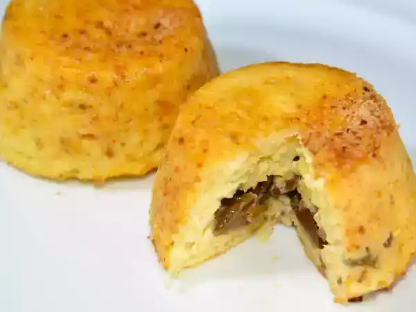 Ricetta Sformatini di cavolfiore con cuore di olive taggiasche