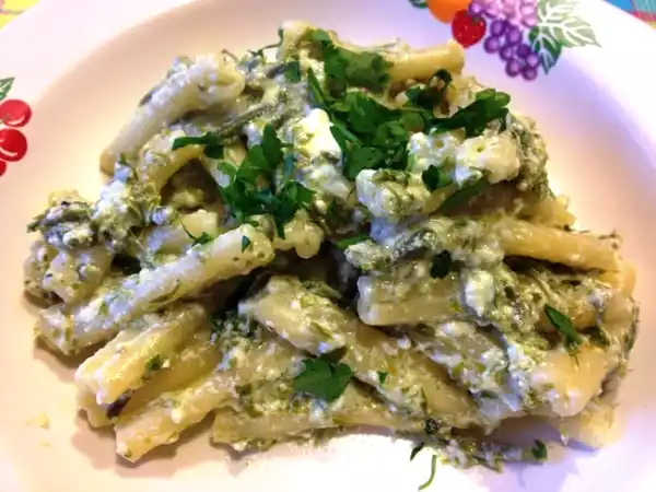 Ricetta Pasta con asparagi selvatici e ricotta fresca