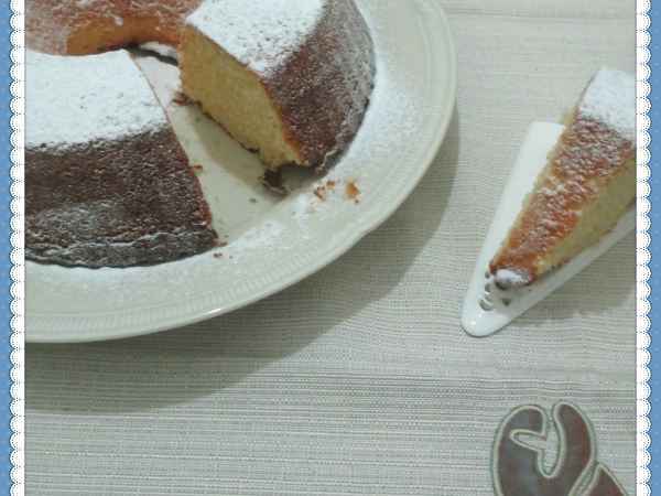 Ricetta La ciambella soffice alla panna e yogurt al profumo di limone