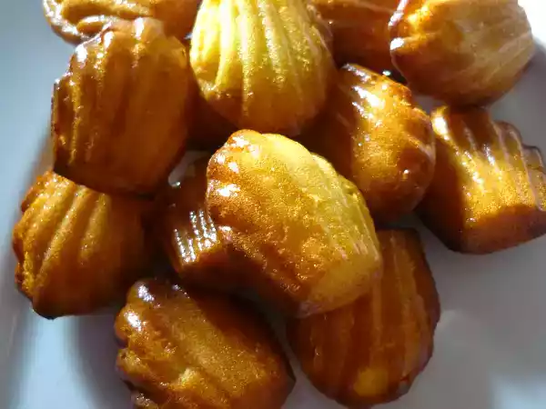 Ricetta Madeleine al miele e profumo di vaniglia