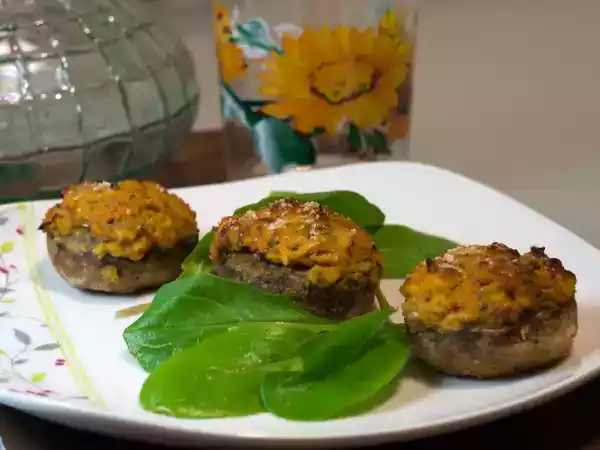 Ricetta Funghi ripieni alla pizzaiola