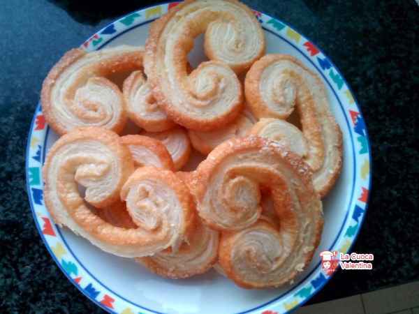 Ricetta Ventagli dolci con pasta sfoglia senza uova