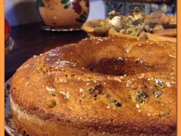 Ricetta Ciambella integrale con nocciole e prugne secche