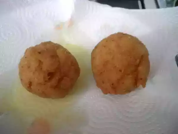 Ricetta Arancini di riciclo di penna al pomodoro con mortadella