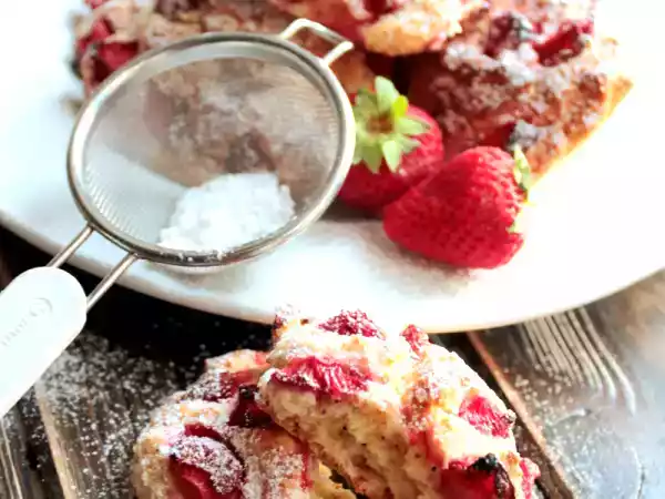 Ricetta Biscotti morbidi alle fragole, lime e semi di papavero