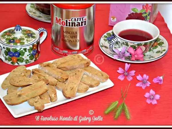 Ricetta Biscotti croccanti al caffè molinari e nocciole