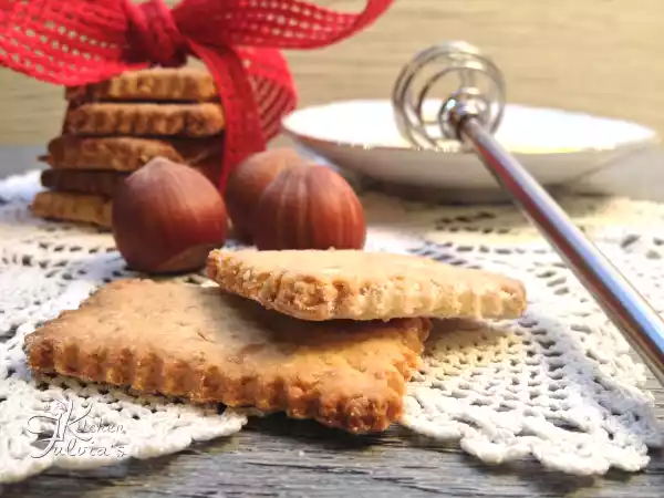 Ricetta Biscotti integrali al miele con nocciole