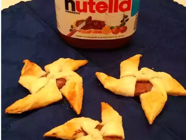 Ricetta Girandole di pasta sfoglia alla nutella