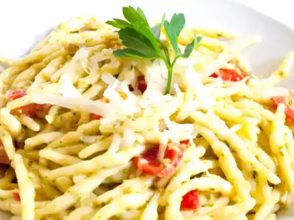 Ricetta Trofie con tonno e pomodorini
