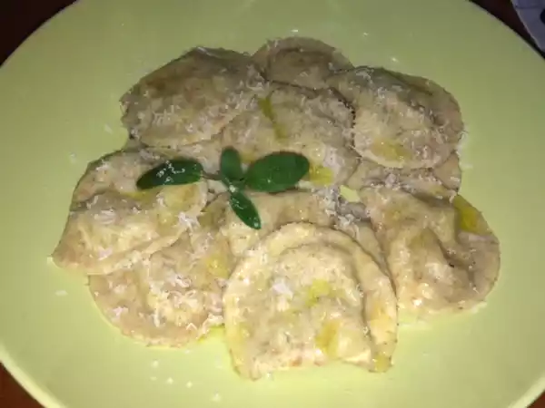 Ricetta Ravioli integrali al radicchio