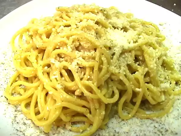 Ricetta Tonnarelli cacio e pepe