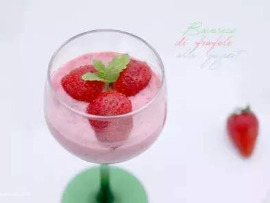 Ricetta Bavarese di fragole light allo yogurt (vegan)