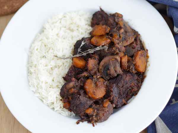 Ricetta Boeuf bourguignon (manzo alla borgognona) - ricetta tradizionale francese