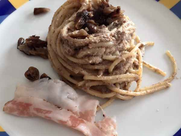 Ricetta Tagliatelle con lardo e funghi porcini