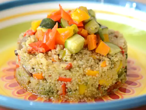 Ricetta Quinoa con verdure di stagione