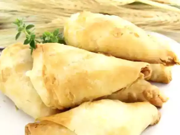 Ricetta Borek al formaggio: ricetta tradizionale turca croccante e cremosa
