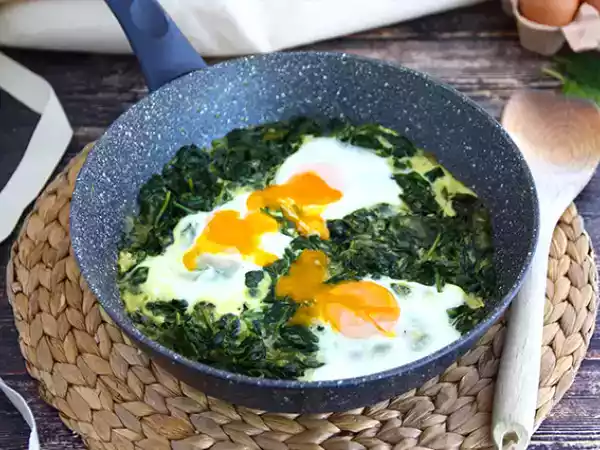 Ricetta Uova e spinaci, la ricetta perfetta per una cena veloce