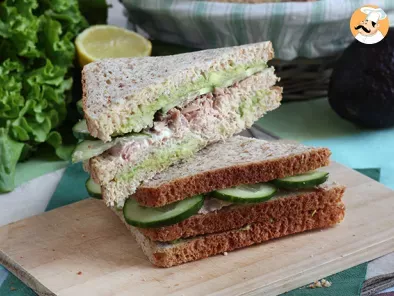 Ricetta Sandwich con tonno, avocado e cetriolo