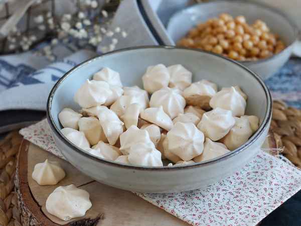 Ricetta Meringhe vegane all'aquafaba