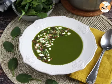 Ricetta Vellutata di spinaci, il modo perfetto per far mangiare la verdura ai più piccoli