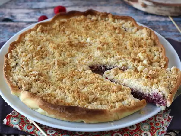 Ricetta Torta crumble veloce ai frutti rossi