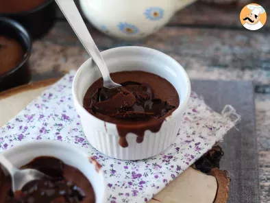 Tortino al cioccolato in friggitrice ad aria: il dolce dal cuore cremoso pronto in 15 minuti!