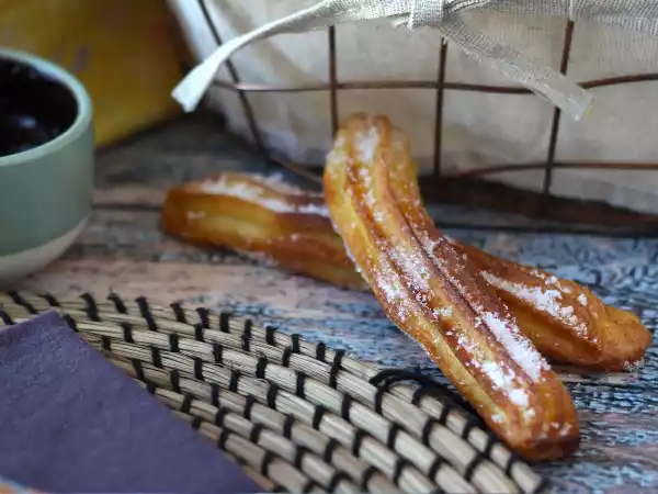 Ricetta Churros in friggitrice ad aria: soffici dentro e croccanti fuori!