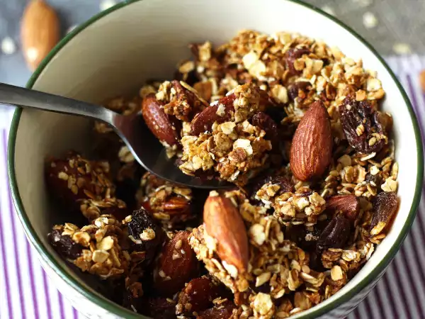 Ricetta Granola express con la friggitrice ad aria, per rendere più croccante la vostra colazione