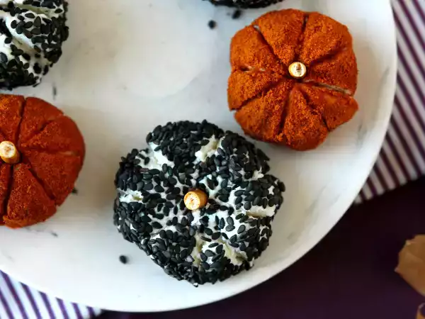 Ricetta Mini zucche di formaggio: l’aperitivo scenografico per halloween!