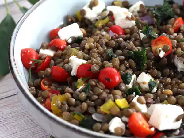 Ricetta Insalata di lenticchie con pomodorini e feta