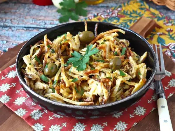 Ricetta Frango à brás con pollo: la ricetta portoghese cremosa e anti-spreco