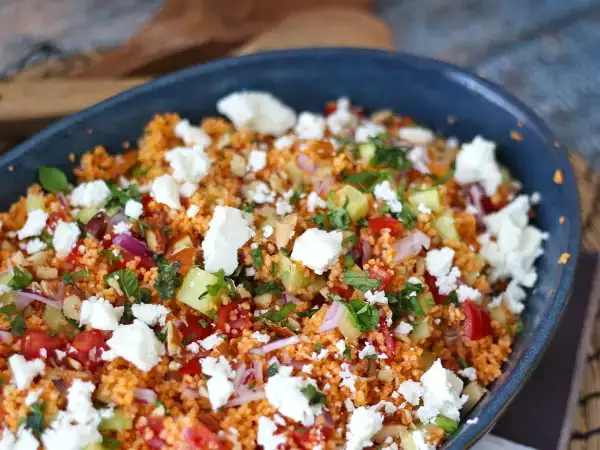 Ricetta Insalata di couscous e gazpacho: una ricetta fresca, originale e senza cottura