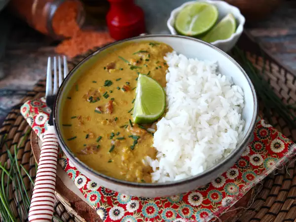 Ricetta Curry di lenticchie rosse al latte di cocco facile e cremoso