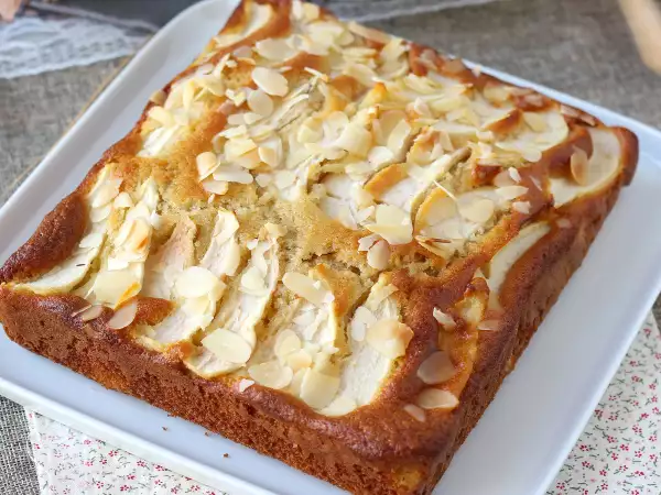 Ricetta Torta alle pere facile e soffice con mandorle