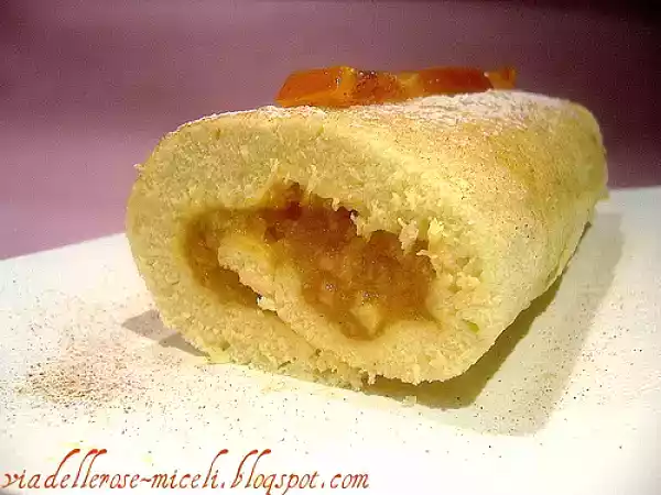 Ricetta Rotolo morbido con composta di mele e arance candite.