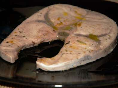 Ricetta Trancio di pesce spada (sword fish) con curry e erbe di provenza