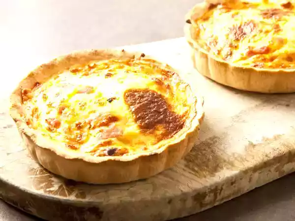 Ricetta Quiche agli asparagi e salmone