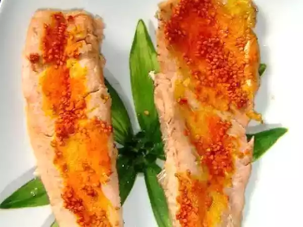 Ricetta Filetti di trota salmonata al sesamo e zafferano