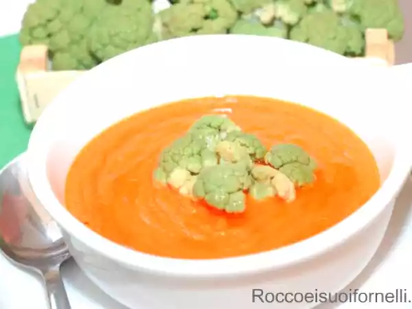 Ricetta Vellutata di lenticchie rosse e cavolo croccante