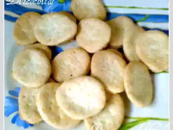 Ricetta Bizcochitos y cuernitos de grasa (biscotti di strutto)