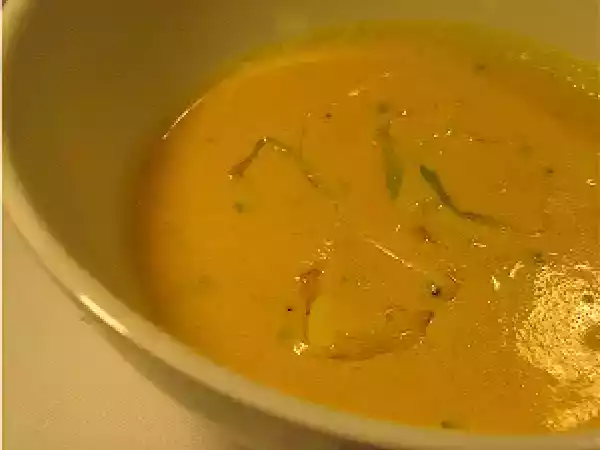 Ricetta Vellutata di carote, cipollotto e zenzero