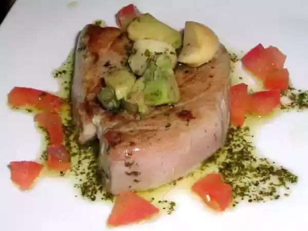 Ricetta Tonno avocado e pomodoro